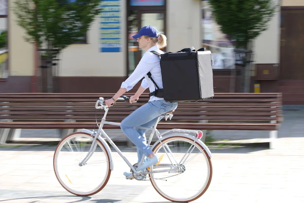 Zaino per la consegna di alimenti isolato, HENDI, 75,2L, Nero, 410x410x(H)480mm